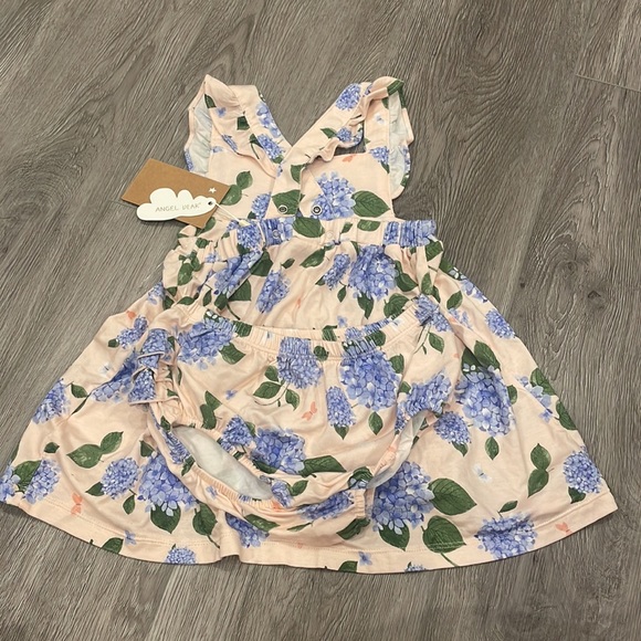 🆕 Angel Dear Hydrangea Bamboo Pinafore Top & Bloomer Set Size 12-18M G12 - Picture 3 of 8